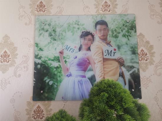 宁顺花和陈定华的结婚照。 本文图片均为澎湃新闻记者 朱莹 图（除特殊标注外）